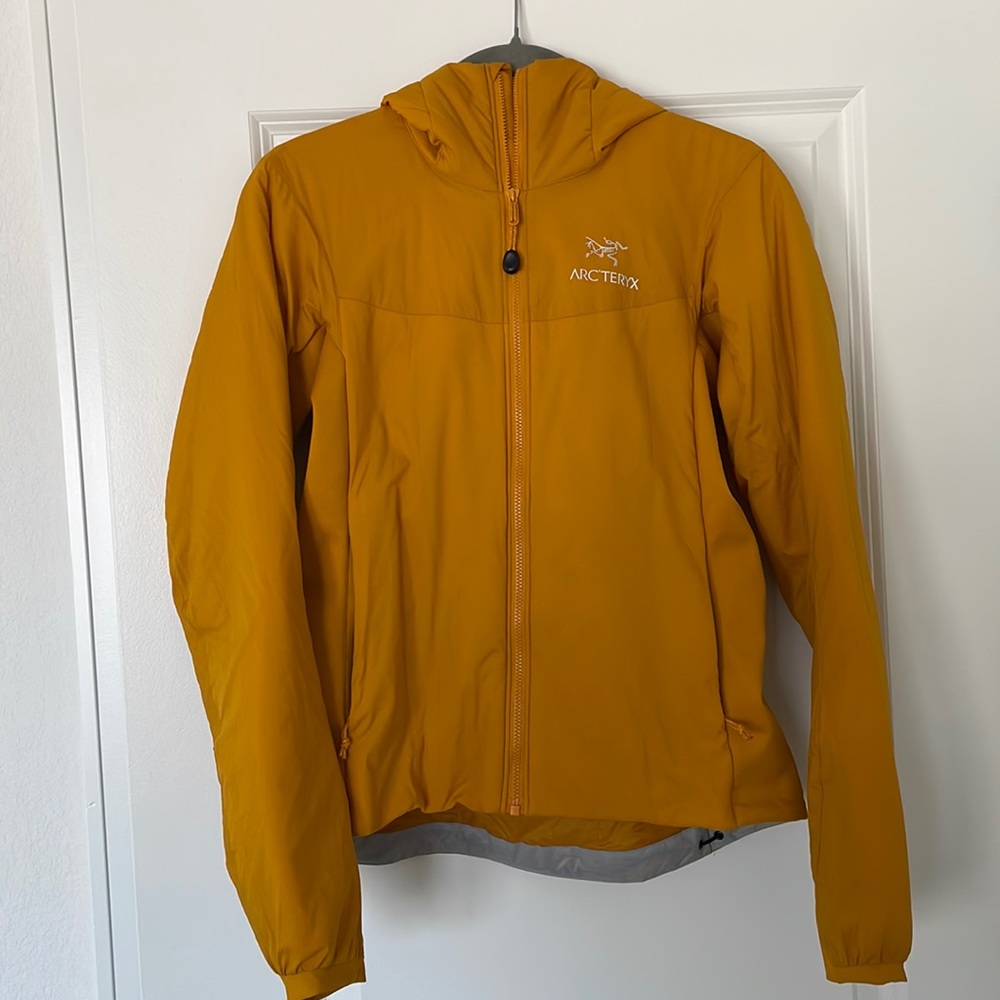 Arc’teryx Atom LT Hoody in Quantum